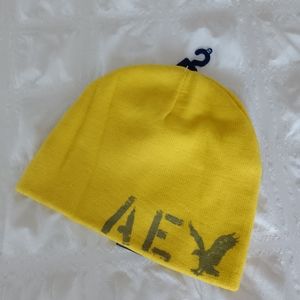 American Eagle reversible beannie